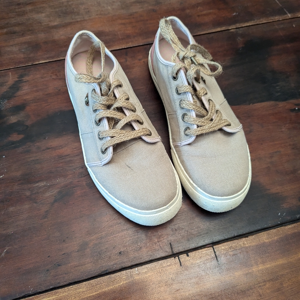 Taos' Tan Super Soul Sneaker